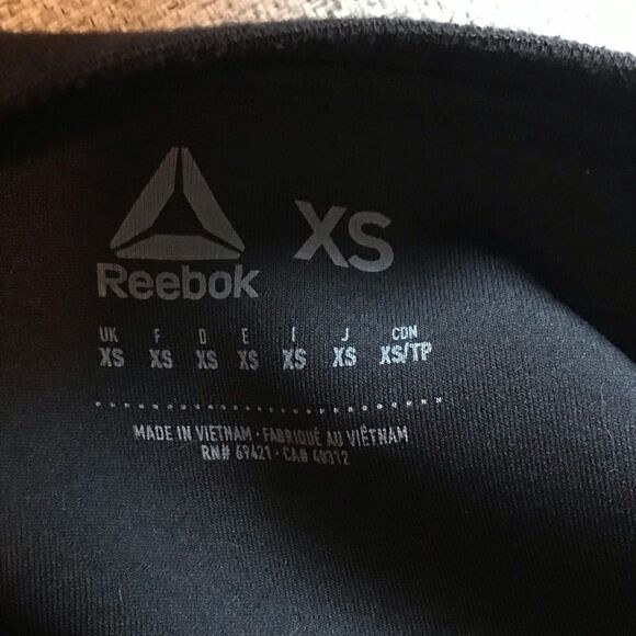 Reebok sweater  - Picture 3 of 9
